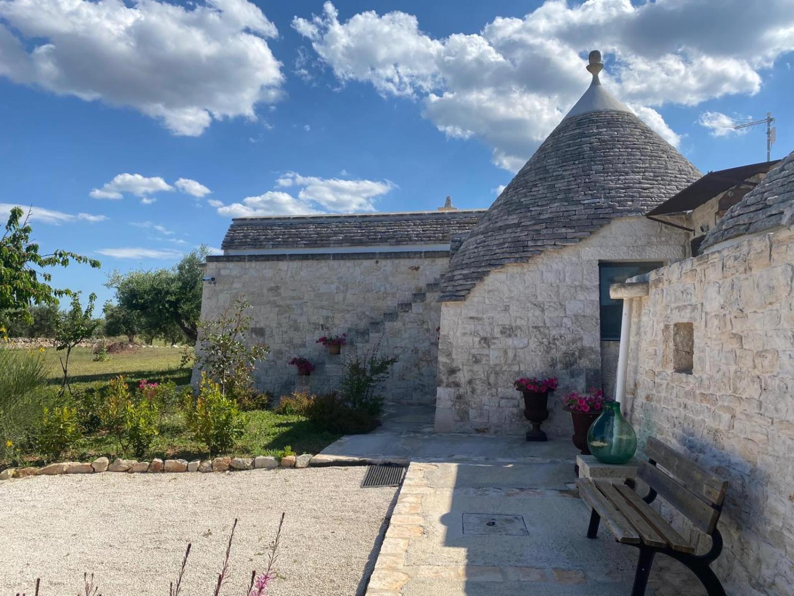 Вілла Trullo Masso Antico Альберобелло Екстер'єр фото